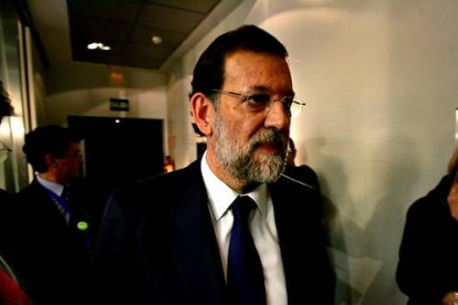 Mariano Rajoy ha sido informado del atentado por el presidente del Gobierno. Después, los dos candidatos han acordado dar por terminada la campaña. El candidato del PP ha ofrecido una rueda de prensa para condenar el ataque.