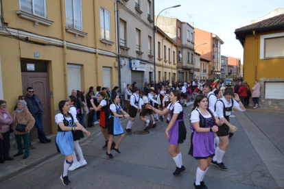 Carnaval en Santa María del Páramo. MEDINA (1)