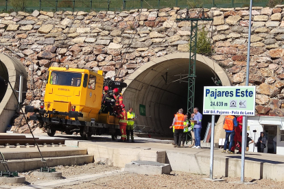 Adif prueba los protocolos de autoprotección de los túneles. P. I.