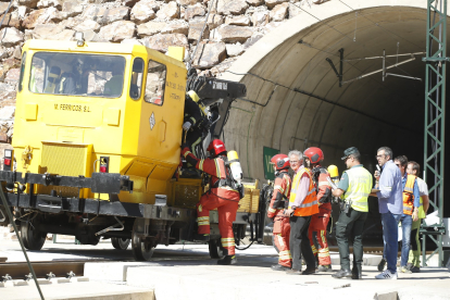 Adif prueba los protocolos de autoprotección de los túneles. RAMIRO