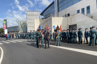 Desfile de la Guardia Civil en León. DL