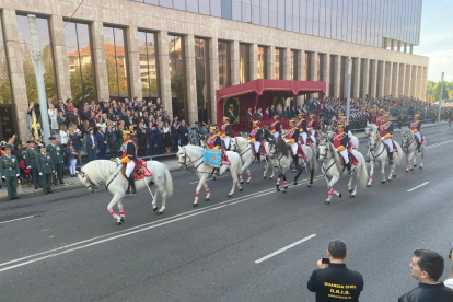 Desfile de la Guardia Civil en León. MAZ
