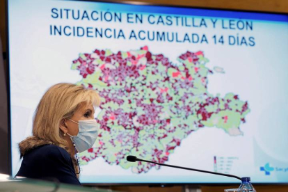 La consejera de Sanidad, Verónica Casado comparece este jueves en rueda de prensa telemática posterior al Consejo de Gobierno, ayer. R. GARCÍA