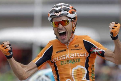 Samuel Sánchez celebra la victoria en la etapa reina del Critérium del Dauphiné.