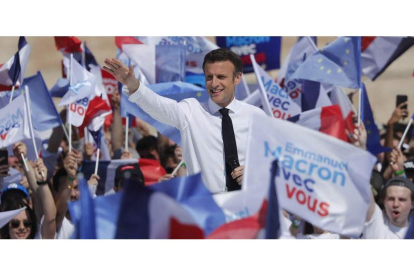 Mitin de Macron en Marsella. GUILLAUME HORCAJUELO