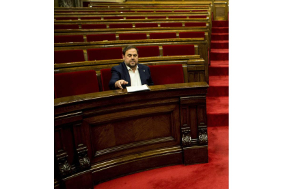 Oriol Junqueras en el Parlamento catalán. QUIQUE GARCÍA