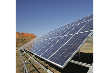 Imagen de una plata solar fotovoltaica. LUIS DE LA MATA