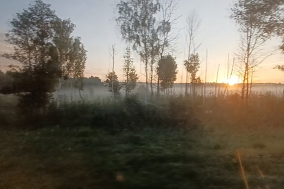 Imagen del paisaje ucraniano desde el tren. LA 8 CYLTV