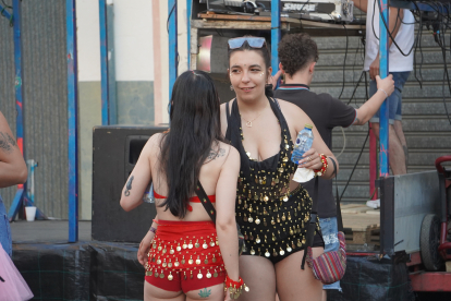 Santa María del Páramo celebra su particular carnaval en pleno verano. JONATHAN NOTARIO