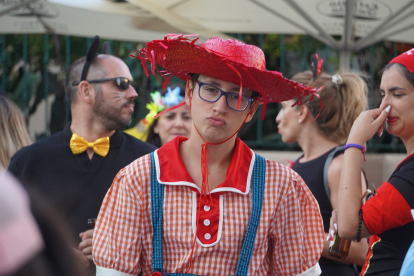 Santa María del Páramo celebra su particular carnaval en pleno verano. JONATHAN NOTARIO