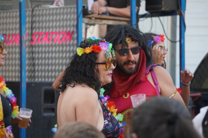 Santa María del Páramo celebra su particular carnaval en pleno verano. JONATHAN NOTARIO