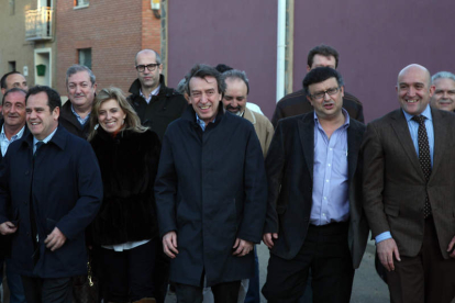 De Santiago-Juárez se reunió ayer con alcaldes del norte de la provincia de Valladolid.