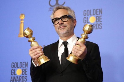 La película Roma de Alfonso Cuarón se ha llevado el premio al mejor filme extranjero y además el cineasta mexicano ha ganado el galardón como mejor director.