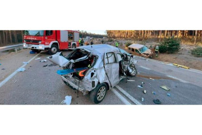 Accidente de tráfico mortal en la N-630, en La Robla. BOMBEROS DE LEÓN