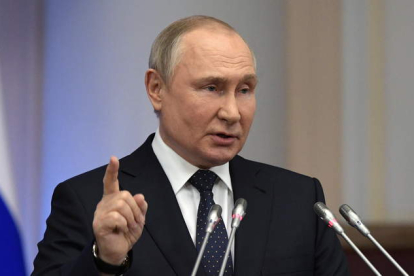El presidente ruso, Vladimir Putin, ayer en una intervención ante la Duma. ALEXEI DANICHEV