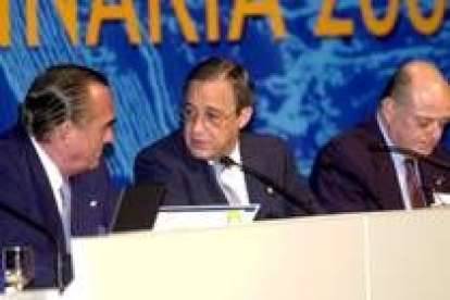 El presidente del Real Madrid, Florentino Pérez, durante la asamblea celebrada ayer