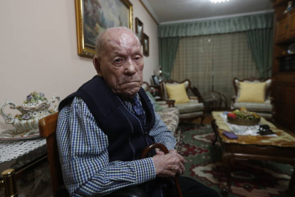 Saturnino de la Fuente, el hombre más longevo, en 2020 y a la edad de 111 años. JESÚS F. SALVADORES