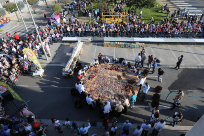 La mayor tapa de pulpo se hizo en Ponferrada en 2014. DL