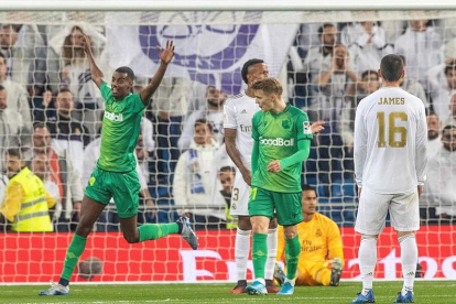 Isak se convirtió en una pesadilla para la defensa del Real Madrid, sobre todo en la segunda parte.