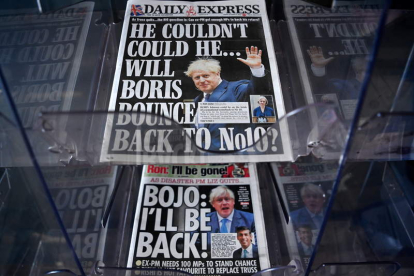 Imagen del periódico ‘The Daily Express’ con la fotografía de Boris Johnson. ANDY RAIN