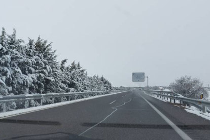 La autovía León-Burgos, a la altura de Sahagún. ACACIO