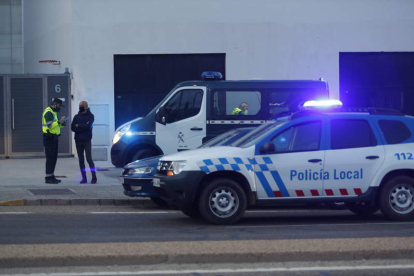 La Policía Local de Valverde y la Guardia Civil pusieron en marcha el operativo. RAMIRO