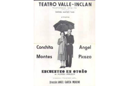 Alguno de los carteles que anuncian obras que dirigió Ángel García Moreno. DL