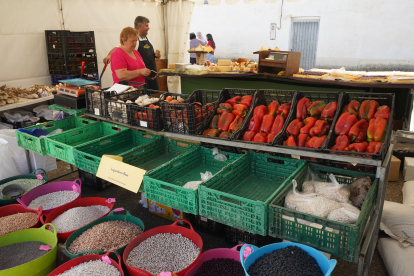 Feria del pimiento de Fresno de la Vega. J. NOTARIO