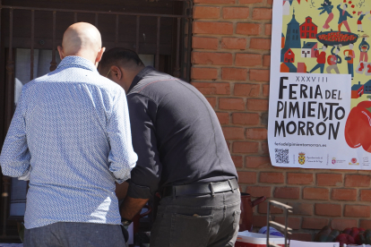 Feria del pimiento de Fresno de la Vega. J. NOTARIO