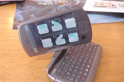 Rompiendo las barreras entre PDA y telefonía móvil, este modelo permite todo tipo de funciones, incluidas las de 3G de un móvil de última generación gracias a su cámara.