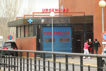 El área de urgencias del Hospital El Bierzo, en una imagen de archivo. L. DE LA MATA.