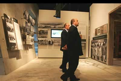 Más de 40 mandatarios internacionales han tomado parte en los actos inaugurales del nuevo Museo del Holocausto en Jerusalén, en los que se han revivido los horrores que sufrieron seis millones de judíos.