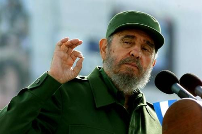 Título de la imágen:  Descripción:  Castro creó en la isla un modelo único, el «comunismo caribeño», que ha sobrevivido a su gran protector, la URSS, en el que ocupaba los siguientes cargos: presidente de los Consejos de Estado y de Ministros, Comandante en Jefe de las Fuerzas Armadas y Primer Secretario del Partido Comunista.