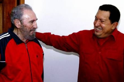 Desde que dejó temporalmente el poder por sus problemas de salud, casi todas las apariciones públicas del dictador se produjeron en compañía del presidente venezolano Hugo Chávez. En cada visita se especulaba sobre un hipotético retorno del dictador al Gobierno. Retorno que al final no se ha producido.