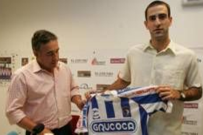 Nacho Risso es oficialmente el primer jugador fichado por la Deportiva