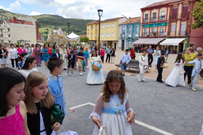 La Robla celebra su  Corpus Christi. DL