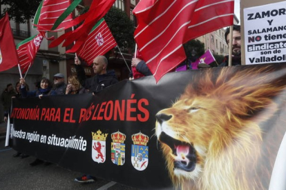 Un momento de la manifestación por el futuro de León el 16 de febrero de 2020. JESÚS F. SALVADORES