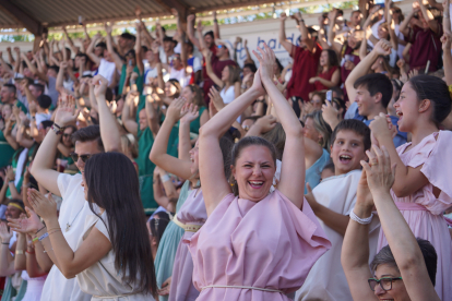 Astorga se viste de togas y pieles para celebrar su tercer día de astures y romanos. JONATHAN NOTARIO