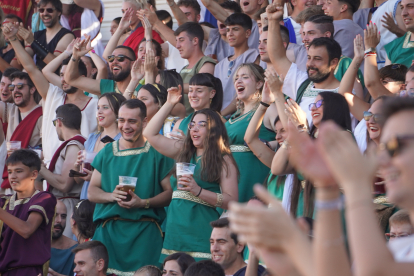 Astorga se viste de togas y pieles para celebrar su tercer día de astures y romanos. JONATHAN NOTARIO