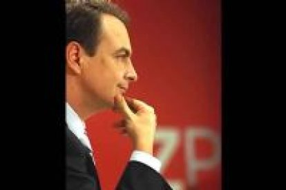 José Luis Rodríguez Zapatero nombrará un Gobierno con un perfil más técnico que político. Habrá 16 ministerios y dos vicepresidencias.