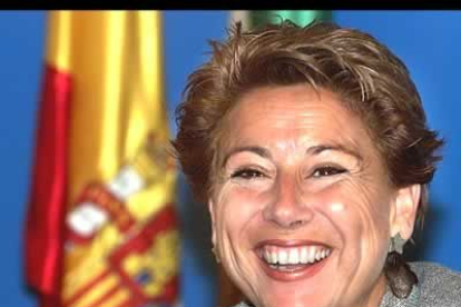 La diputada electa por Málaga y ex consejera de Economía de la Junta de Andalucía ha sido designada para ocupar la cartera de <b>Infraestructuras</b>. Su gestión será vital para Galicia.