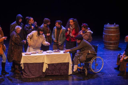 Hoy y mañana, Teatro El Mayal pone en escena ‘Los días perdidos’, de Eva Hibernia, en Teatro El Albéitar. DL