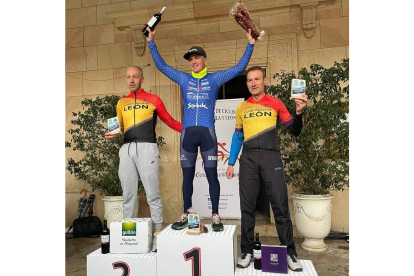 Campeonato de Castilla y León máster de ciclismo. DL