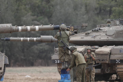 El lanzamiento de misiles por parte de Hamás y la incursión terrestre y aérea en Israel ha desatado una guerra sin precedentes en oriente medio. EFE