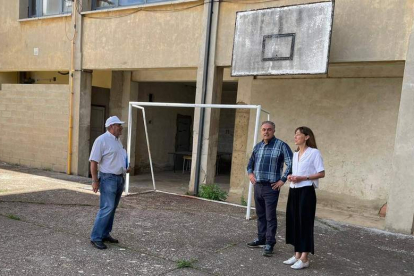 Visita del alcalde a uno de los centros. DL