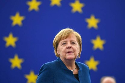 La canciller Merkel durante su discurso en el Parlamento Europeo en Estrasburgo. PATRICK SEEGER