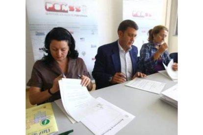 Riesco presidió la firma de los convenios en el Toralín.