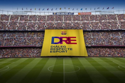 Simulación de la pancarta de 45 x 46 metros que se verá este miércoles en el Camp Nou.