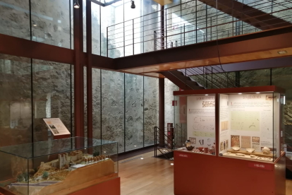 Una de las salas del Museo del Castillo de Valencia de Don Juan. DL
