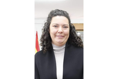 Irene González, candidata del PSOE a la alcaldía de Cacabelos. DL